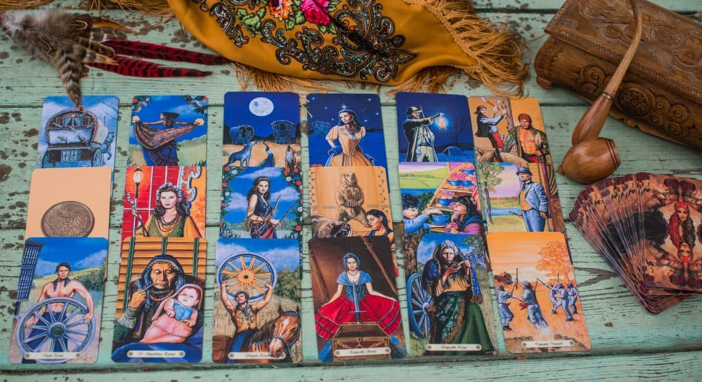 Facade tarot - kontakt, broj telefona, tarot majstori Facade tarot - kontakt, broj telefona, tarot majstori